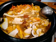 -菌之家·专业纯野生菌火锅·特色炒菌