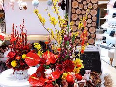 -谷莠子花艺气球派对·绿植造景·花艺沙龙(东海缤纷天地店)