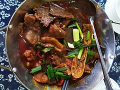 -临江餐馆二楼美食部落