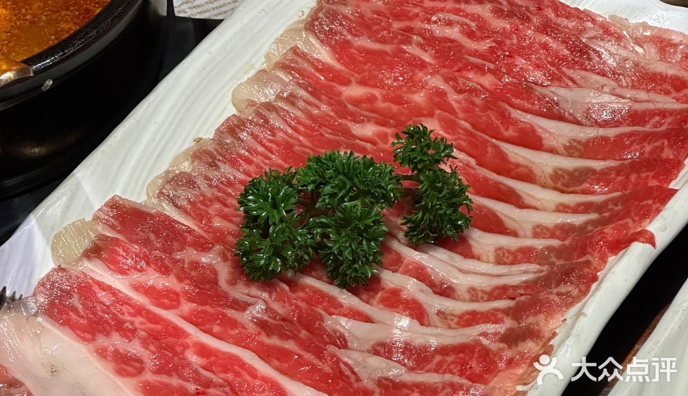 这家烤肉店万圣节氛围💯