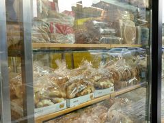 面包甜点陈列柜-苹果花园(金沙江店)
