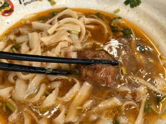 -顺溜·手工刀削面·黑金店(铜锣湾店)