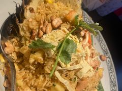 菠萝焗海鲜饭-大头虾越式风味餐厅(光明广场店)