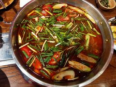 -亮欢寨酸汤鱼(沙冲路店)