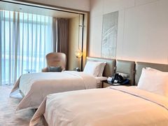 -深圳国际会展中心希尔顿酒店(前海华发冰雪世界店)