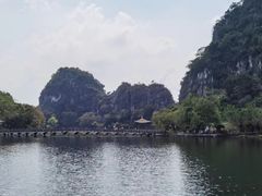 -星湖旅游景区七星岩