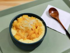 颗粒饱满的芒果量很足-小团圆糖水铺(襄阳南路店)