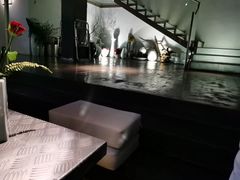 -穹六人间 people 6(岳阳路店)