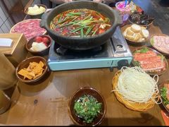 -黔有有贵州酸汤夺夺粉火锅(五味十字店)