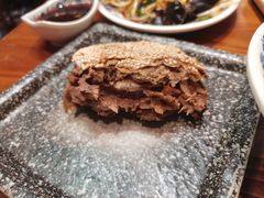 -老天桥酱肉烧饼夹肘子(天桥店)