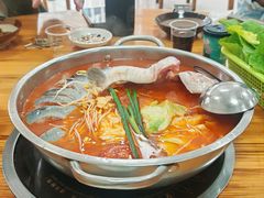 -苗侗地道红酸.酸汤鱼·酸汤牛肉