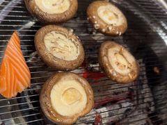 -青瓦餐厅·生鱼片·韩园烤肉(西塔店)