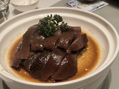 环境优雅，菜品种很好，让人很有食欲服务员态度很好-红城阁·上海味道(四平路店)