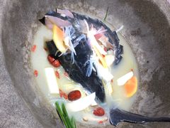 -咕嘟草帽鱼·牛奶一样的鲜鱼汤(包河万达广场创始店)