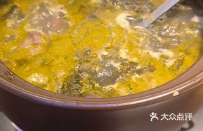 Sour Cabbage and Vermicelli Stewed Beef