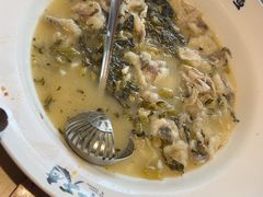 -严记小天府酸菜鱼(西四路店)