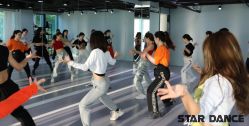 -STAR舞蹈工作室