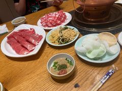 -额尔敦传统涮.冰煮羊火锅(乌兰察布体育场店)