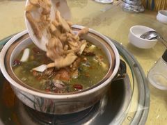-东巴谷野生菌火锅餐厅