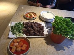 英子狗肉馆-英子补身汤(海兰路店)