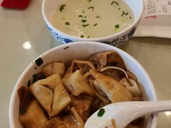 鲜肉馄饨-王興記(中山路店)