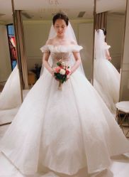 点击看大图 -GRACE KELLY婚纱与礼服(北京店)