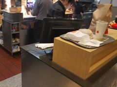 -麦当劳(展览路店)