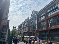 -钟书阁(松江泰晤士小镇店)