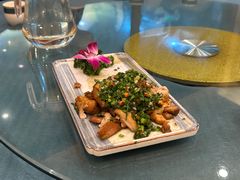 -香巴拉云南餐厅(华莱坞店)