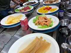 -钱小主·自助回旋烤肉火锅餐厅(东方新天地店)