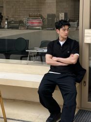 -一家只做男发烫染的店