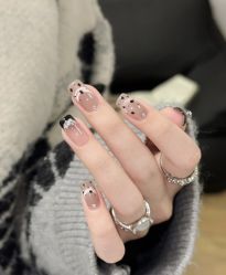 -初瞳专营美睫美甲