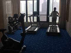 -跃动游泳健身俱乐部(新华传媒店)