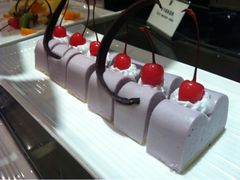 -荣誉国际酒店-云顶旋转餐厅