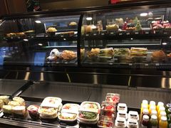 面包甜点陈列柜-星巴克(舟山蜈蚣峙店)