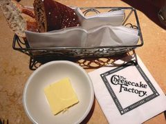 -The Cheesecake Factory芝乐坊餐厅(兴业太古汇店)