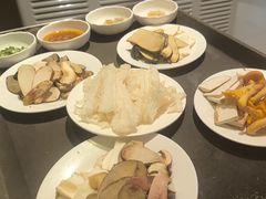 -天宜隆蘑菇宴火锅(石景山旗舰店)