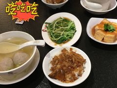 -胡须张鲁肉饭(美食文化馆店)