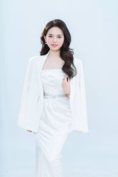 -onlygirl摄影美学馆高端定制(江滩店)