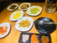 -极简·炭火烤肉主题餐厅·龙虾烧烤·烤羊排(宝龙店)