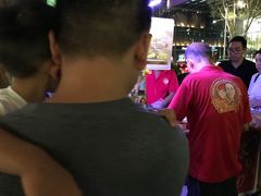 -詹爷爷乌节路街头冰淇淋