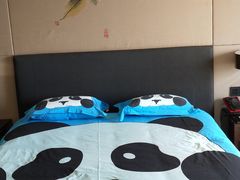 -成都保利公园皇冠假日酒店(熊猫基地店)