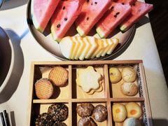 -八府香鸭·啫啫煲(华山路店)