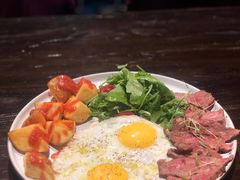 -Brut Eatery Wine Bar & Restaurant (建国东路店)
