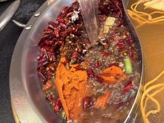 -沸炉重庆老火锅(军事博物馆店)