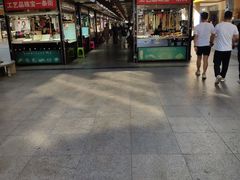 -解放路步行街                