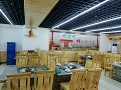 -屯老二农家铁锅炖·行业领军者(梅江店)