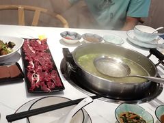 -牛鲜胜·潮汕牛肉自助火锅(番禺市桥店)