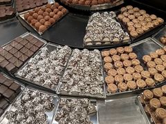 -Laderach 莱德拉(上海环贸iapm店)