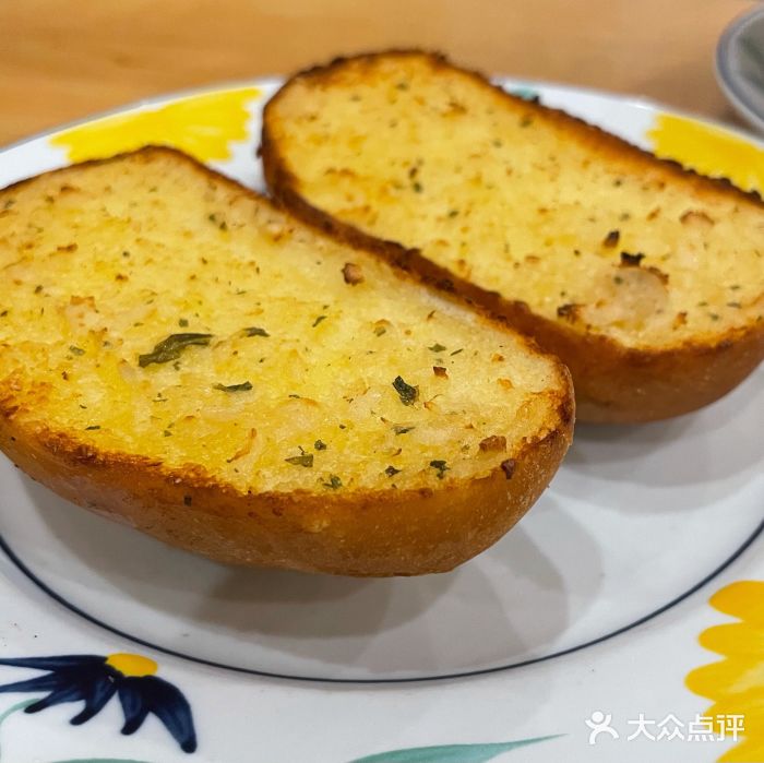萨莉亚意式餐厅(桃浦路店)特制蒜香面包块图片